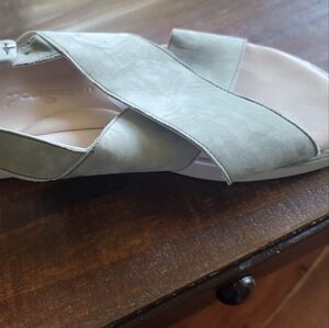 Paul Green Sage Green Slingback Sandals US 7.5